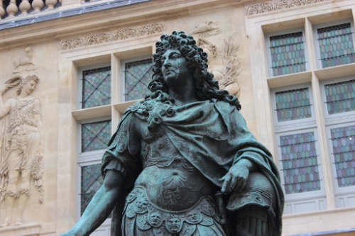Louis XIV, an original statue that survived the Revolution!