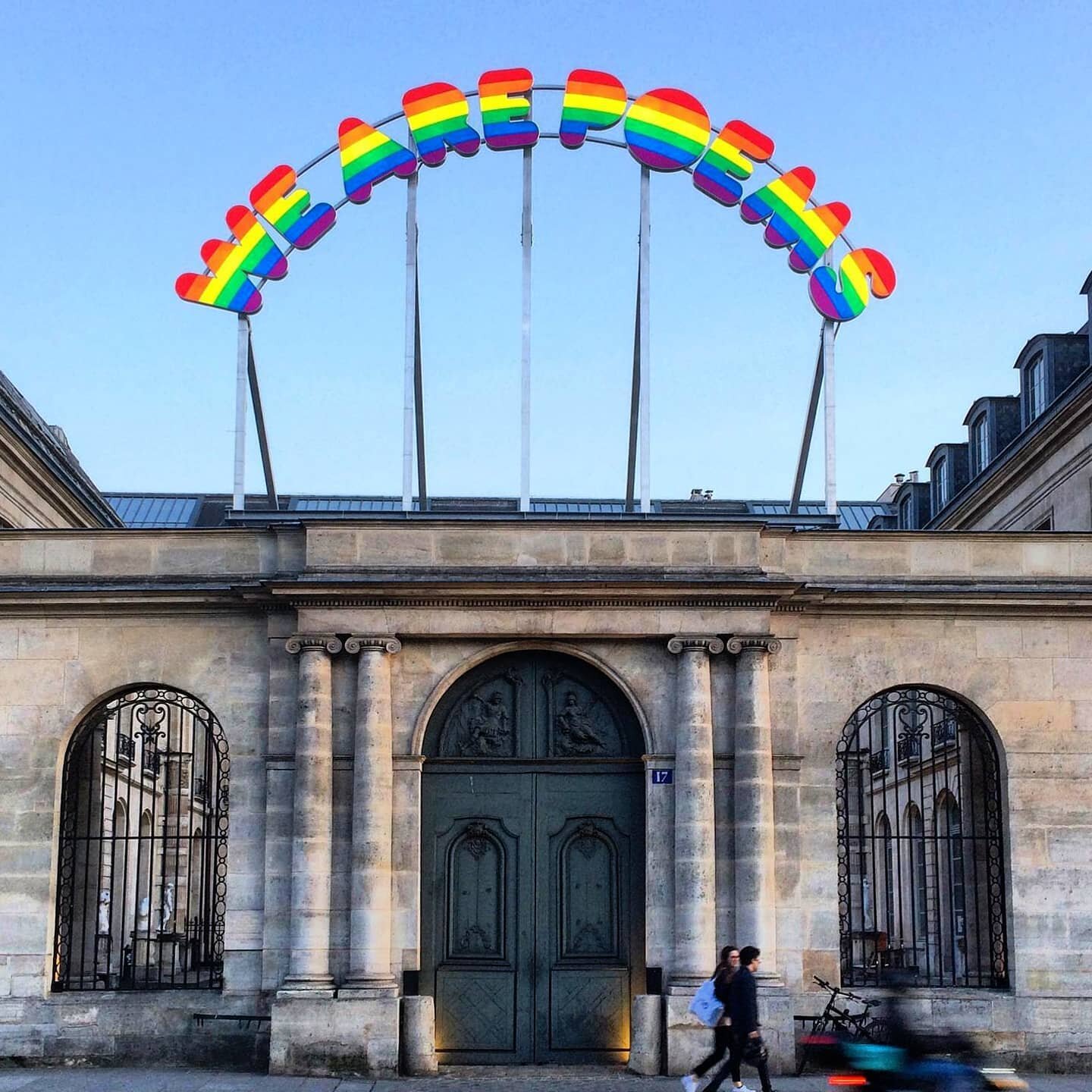 Uh, no, Paris. YOU are a poem. We loved seeing this quirky little installation, which was meant to close this summer, but has been extended through summer 2021! Feeling like a limerick? A haiku maybe? Share one, please!
.
.
.
#paris #visitparis🇫🇷 #