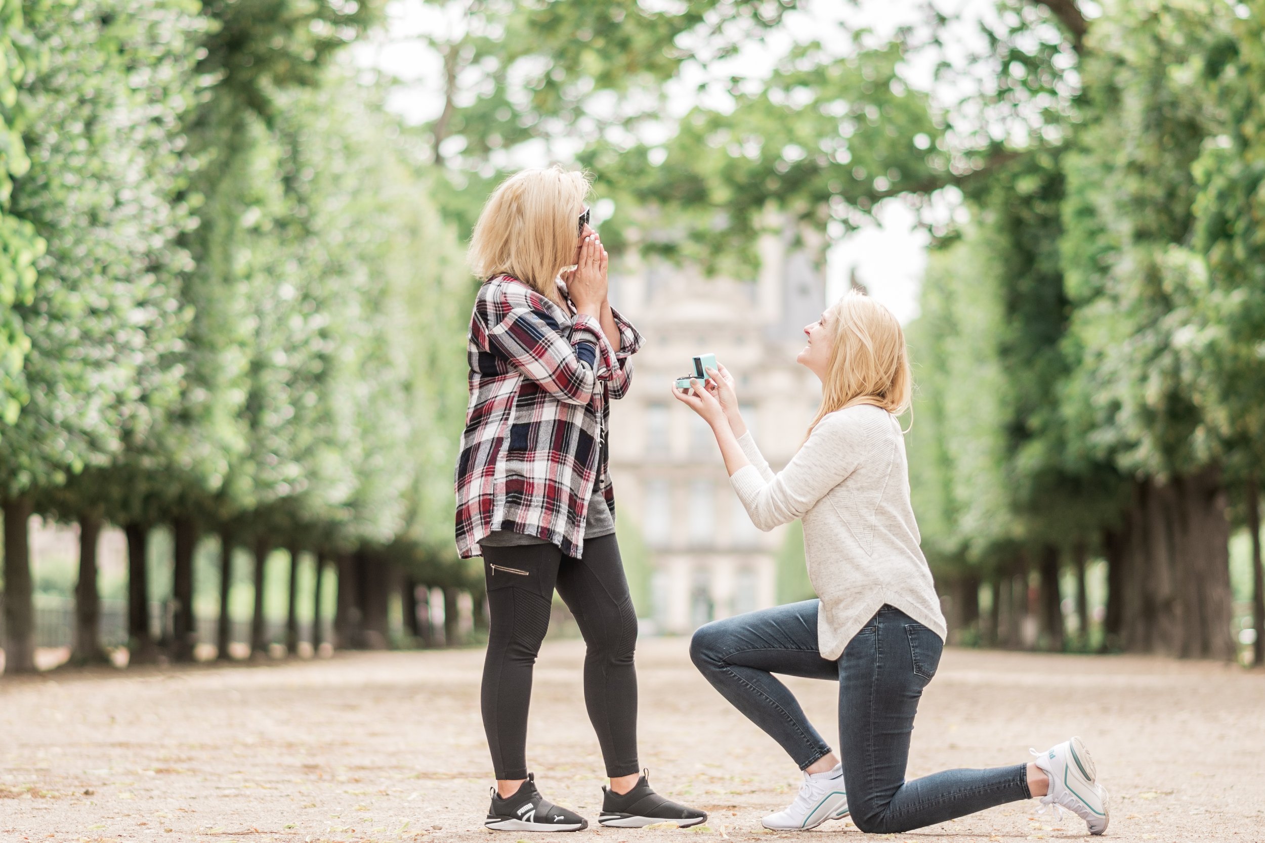 wedding proposal paris.jpg