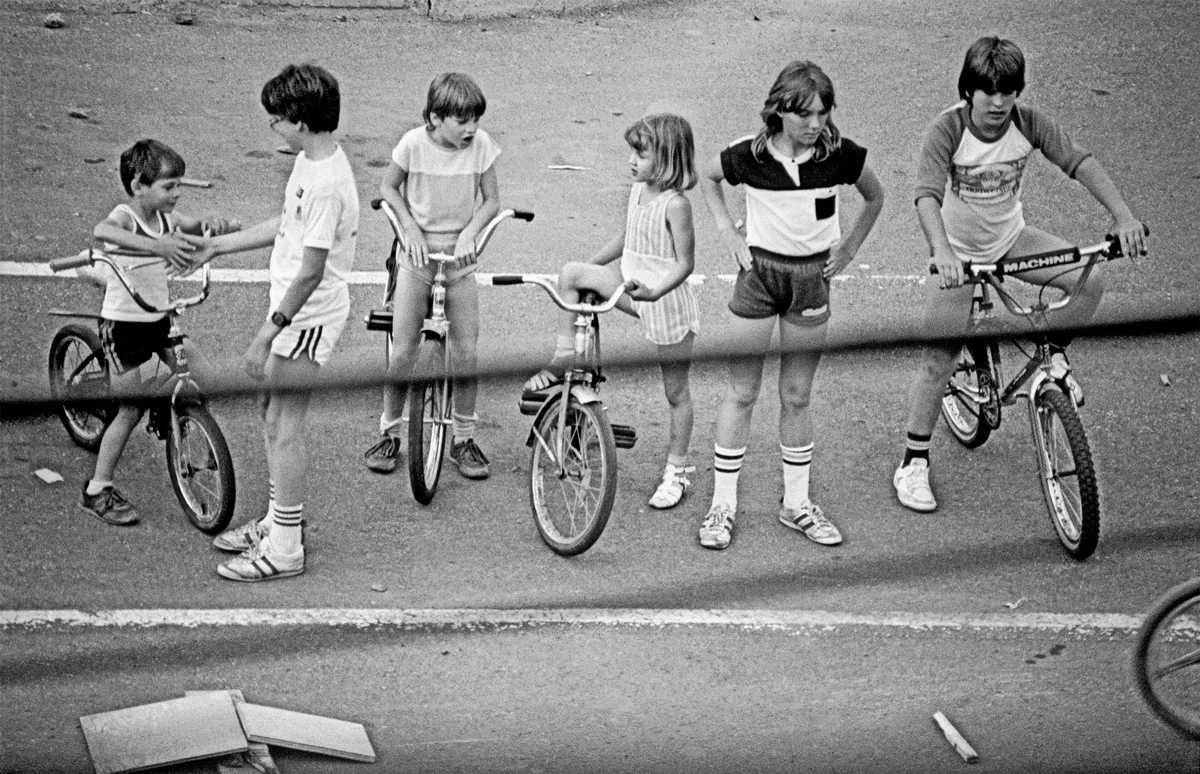 En arrière de chez ma mère II