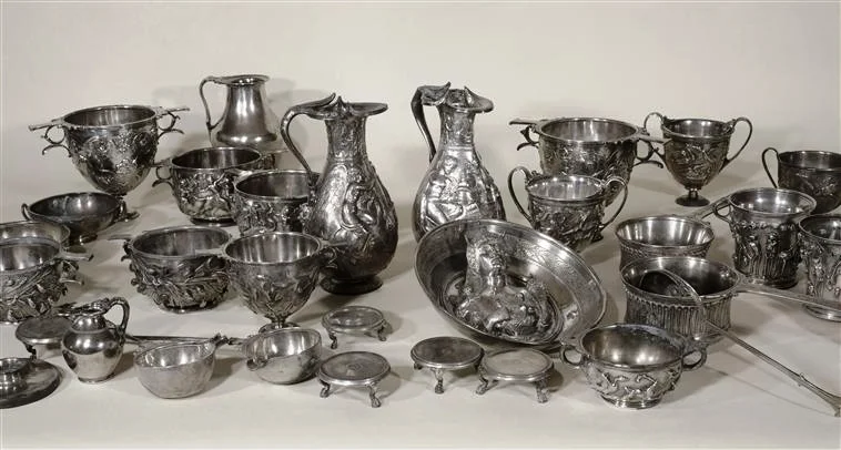 The Boscoreale Treasure, late 1st century BCñearly 1st century AD, silver partially gilded, Louvre Museum, Department of Greek, Etruscan and Roman antiquities, Sully, first floor, Salle Henri II, room 33, from villa della Pisanella, Boscoreale, (C) RMN-Grand Palais (MusÈe du Louvre), Les frëres Chuzeville