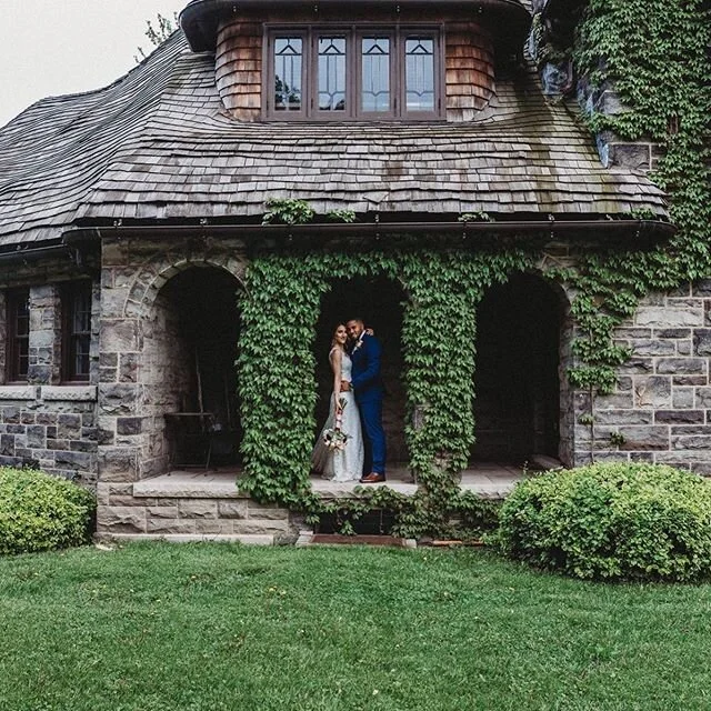 Happy Sunday!!!! 🌞 #willowhavenphotography #windsorweddingphotographer #windsorwedding #windsorontariophotographer #windsorontariowedding #windsorweddingphotos #weddingflowers #wedding #weddingphotos #yqg  #destinationweddingphotographer #thatsdarli