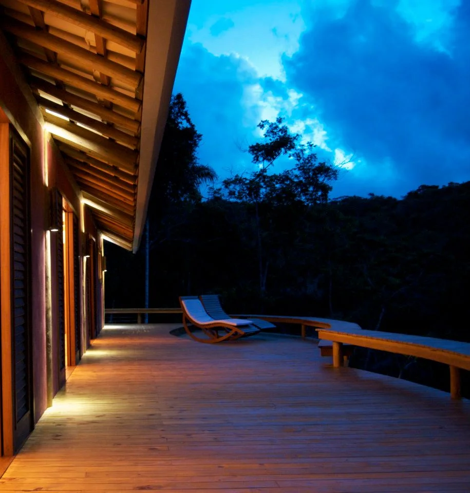 546053_366526156718969_1470489803_n.jpg