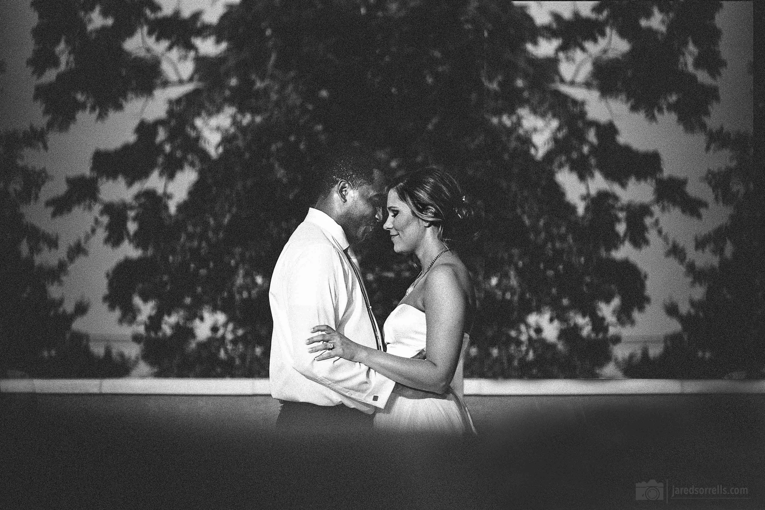 Sarah & BJ at Peel Mansion - Northwest Arkansas Wedding