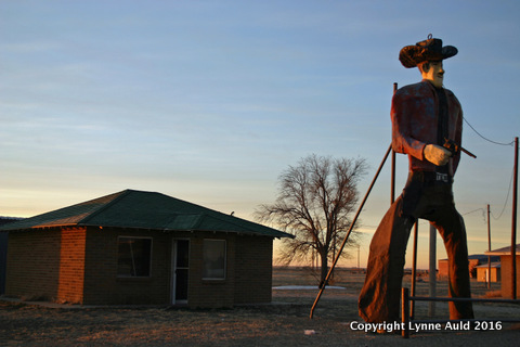 21-Dalhart TX cowboy.jpg