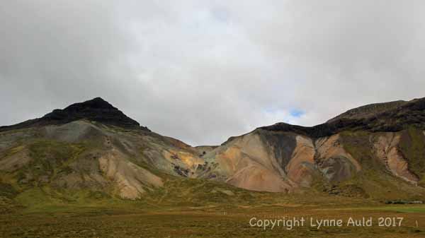 Colored mountains pan big013.jpg