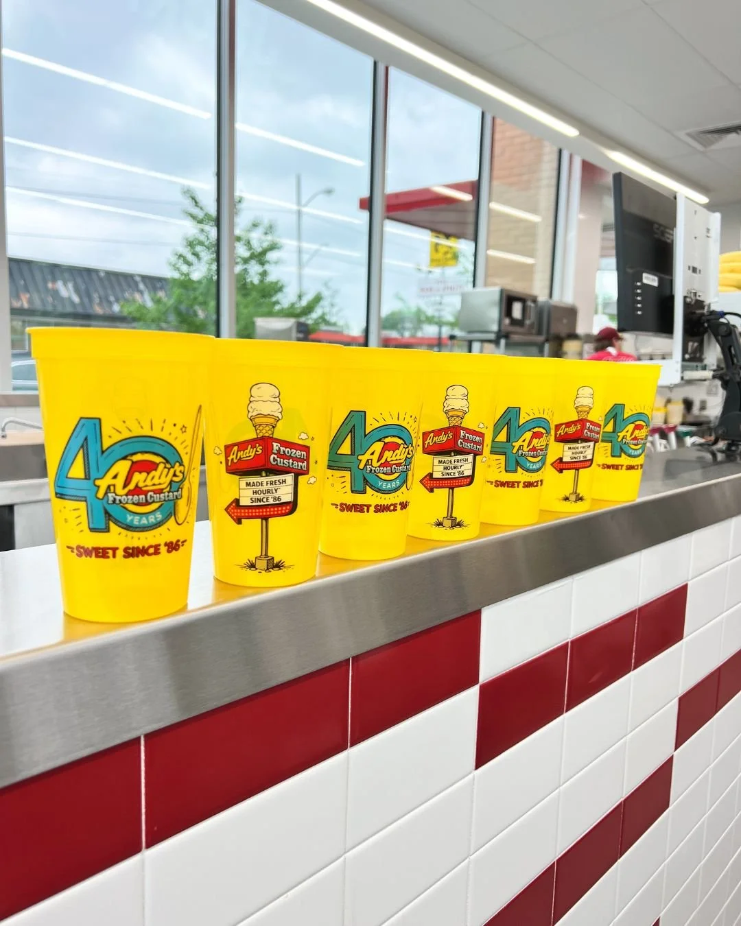 40th-collectible-cup-yellow_edited.jpg
