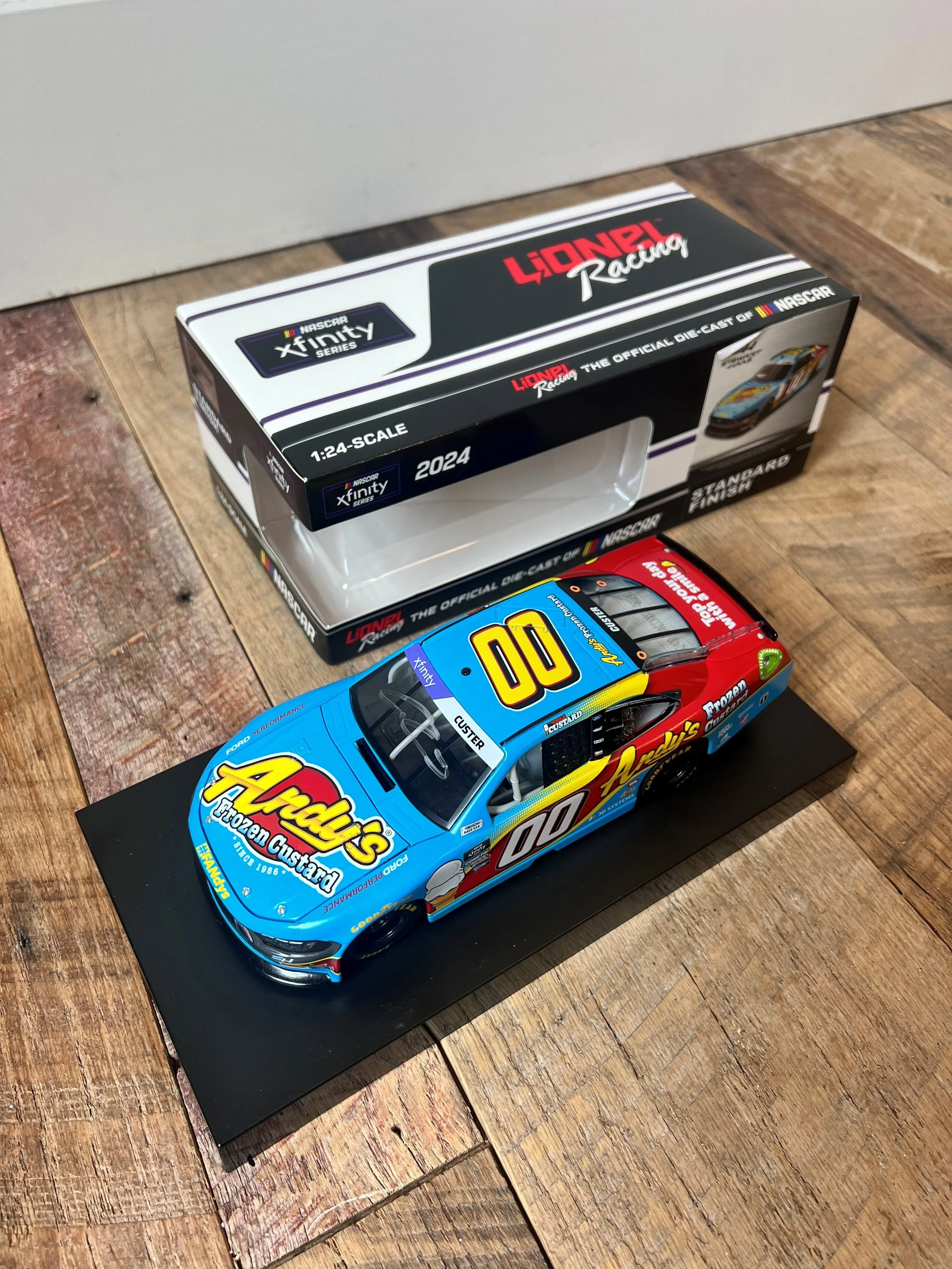 00 car 2.jpg