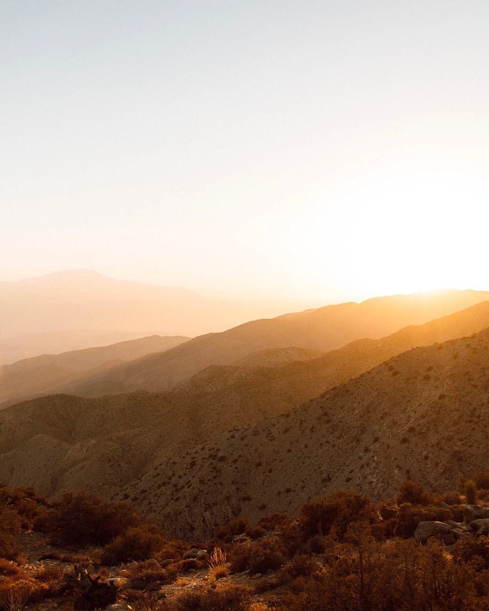 While you overlook the coachella valley and the surrounding mountains above, I just want to say I&rsquo;m so grateful for all the support I&rsquo;ve been getting on here lately, and the people who believe in my work and trust me to be their photograp