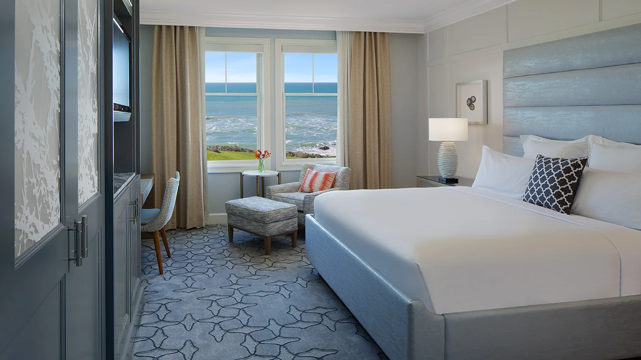 © T he Ritz-Carlton Hotel Company