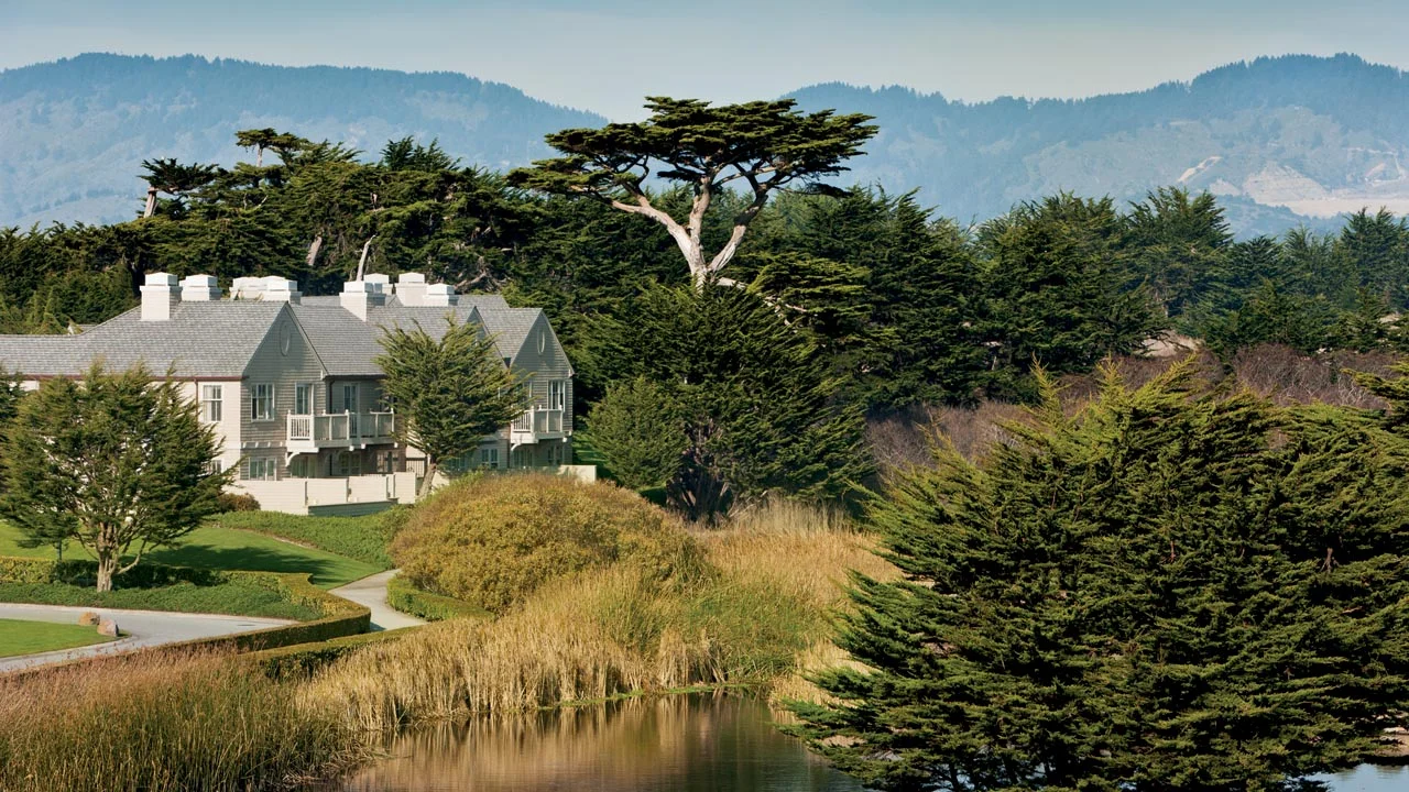 © T he Ritz-Carlton Hotel Company
