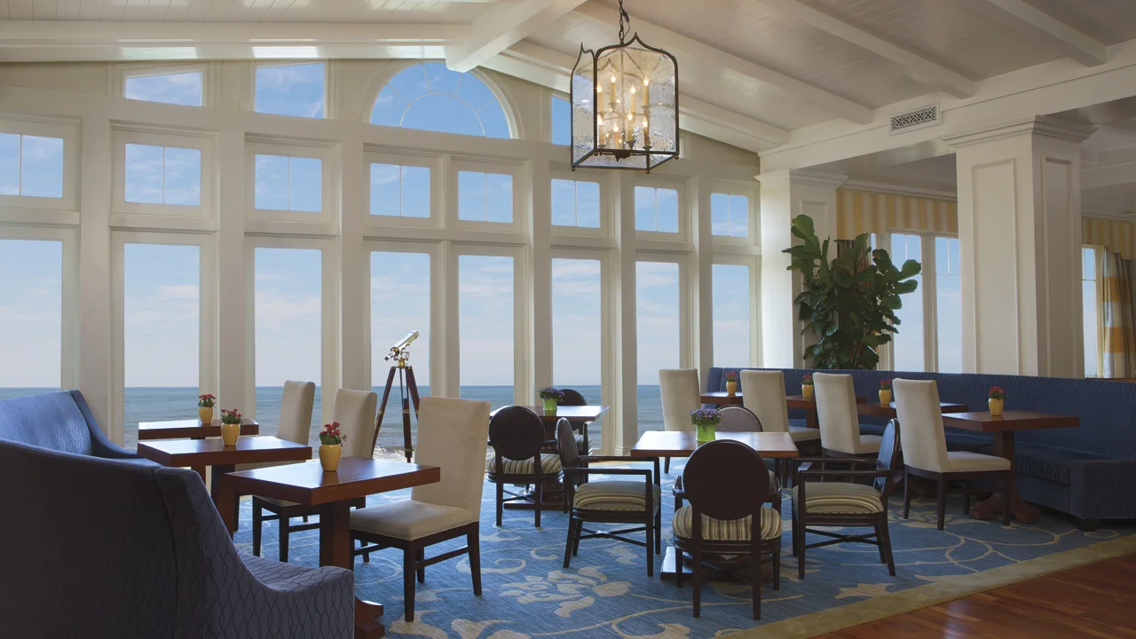 © T he Ritz-Carlton Hotel Company