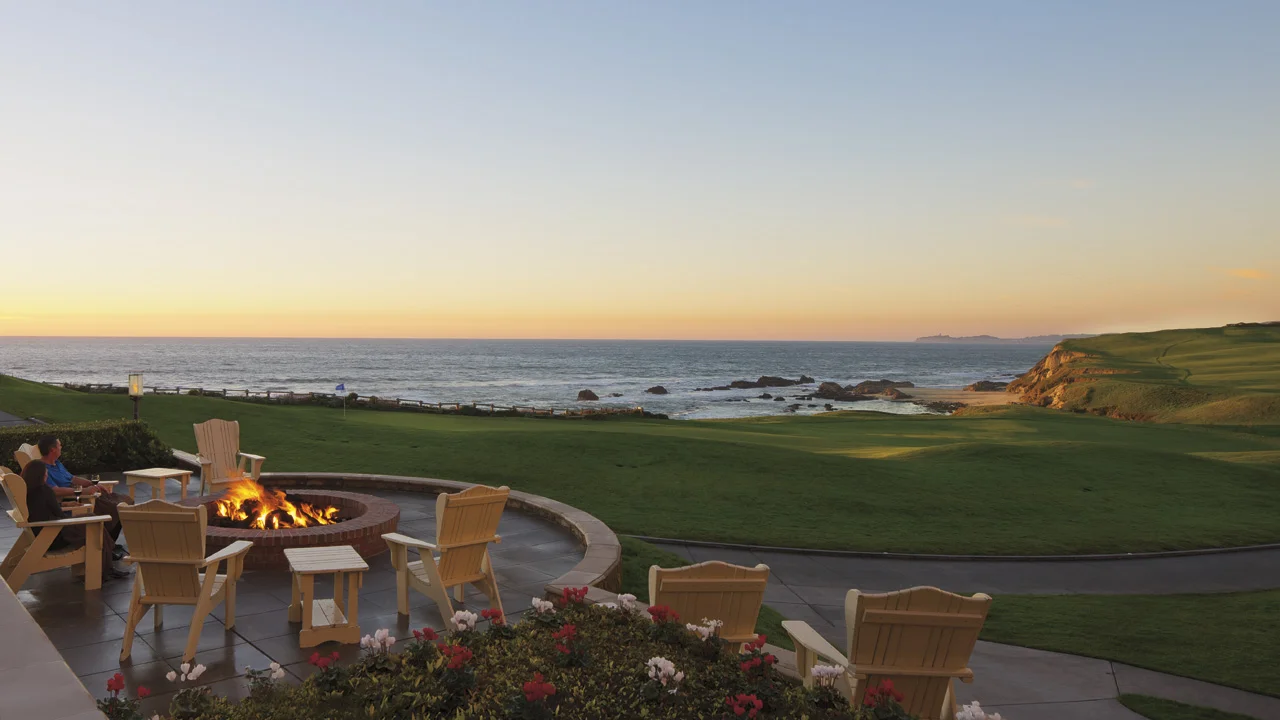 © T he Ritz-Carlton Hotel Company