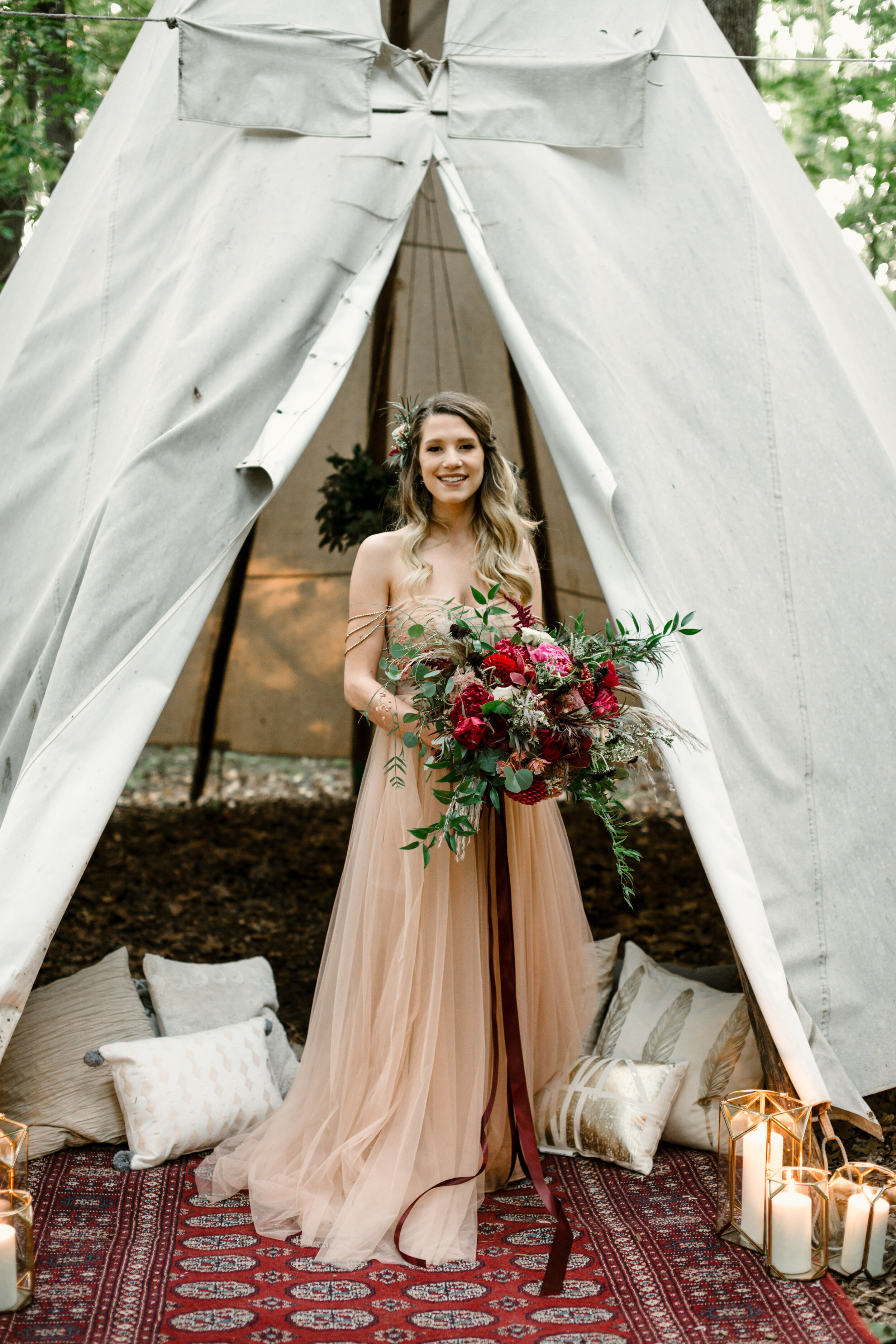 Ashley Bohman_Wisconsin Wedding Photographer_Camp Wedding_Wisconsin Bride_18.jpg