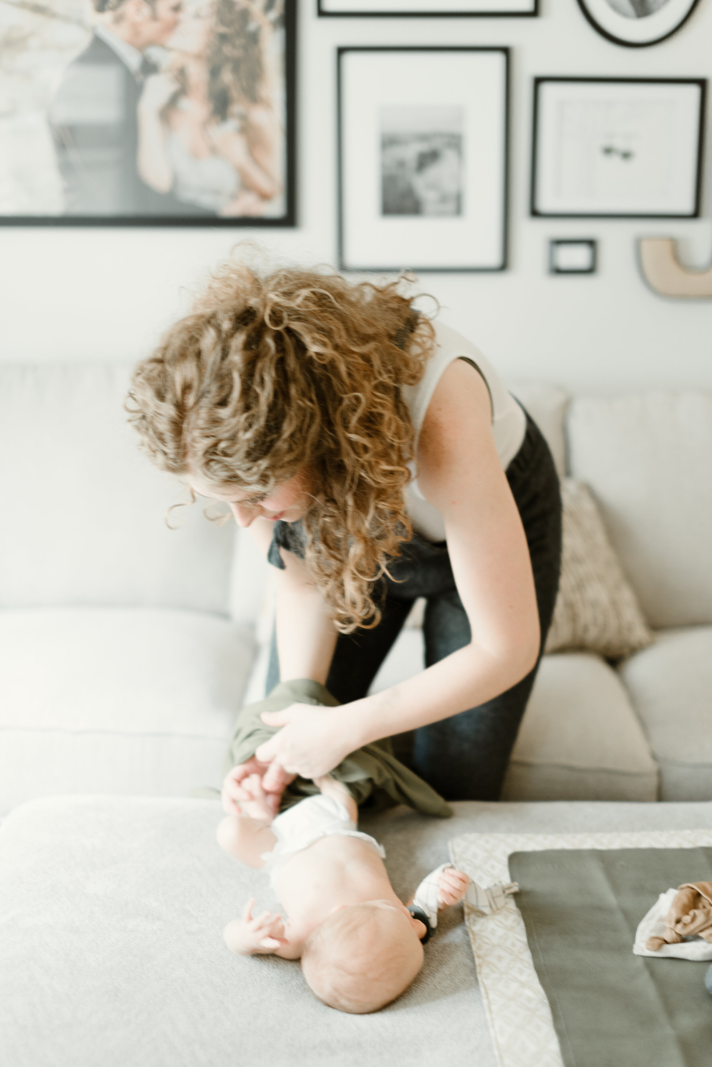 Ashley Bohman_Newborn Session_Stevens Point_Wisconsin_Lifestyle Photography_8.jpg