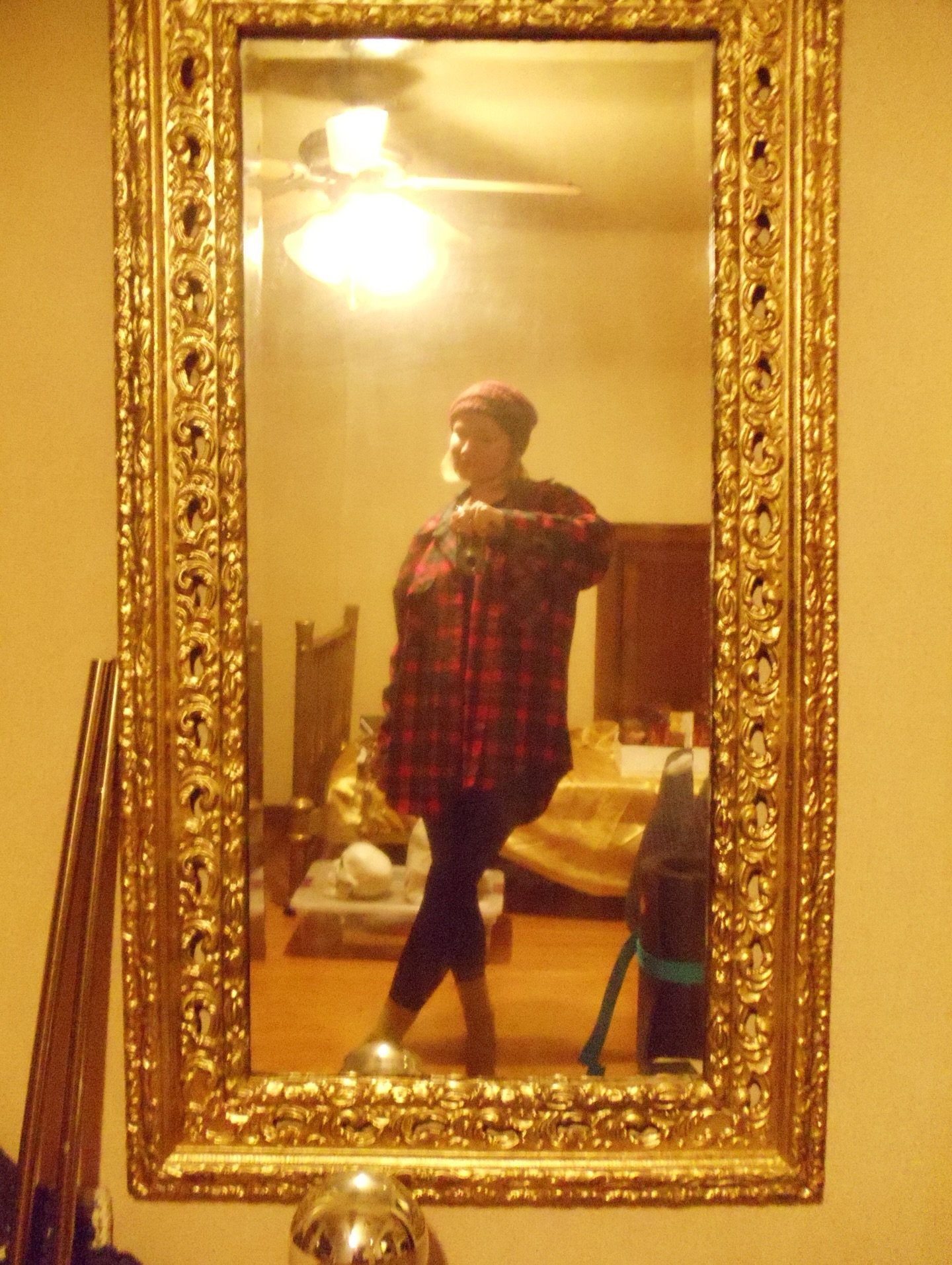 Last self-p&rsquo;s in the old stu 🥲 we made art here.

We hurt.

We healed.

We cried. A lot.

We lived through Covid here.

We loved.

We lived life to the fullest.

We&rsquo;re proud of how long this lasted&hellip;

When I moved in, I stood in th