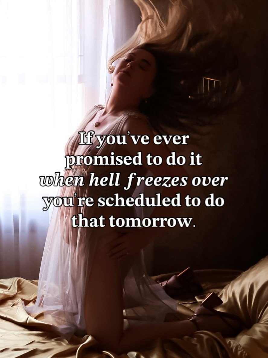 #LAMINABoudoir by @animalinadress