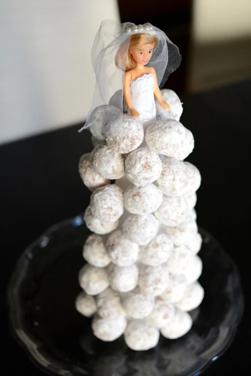 Say Yes to the (Donut) Dress Centerpiece