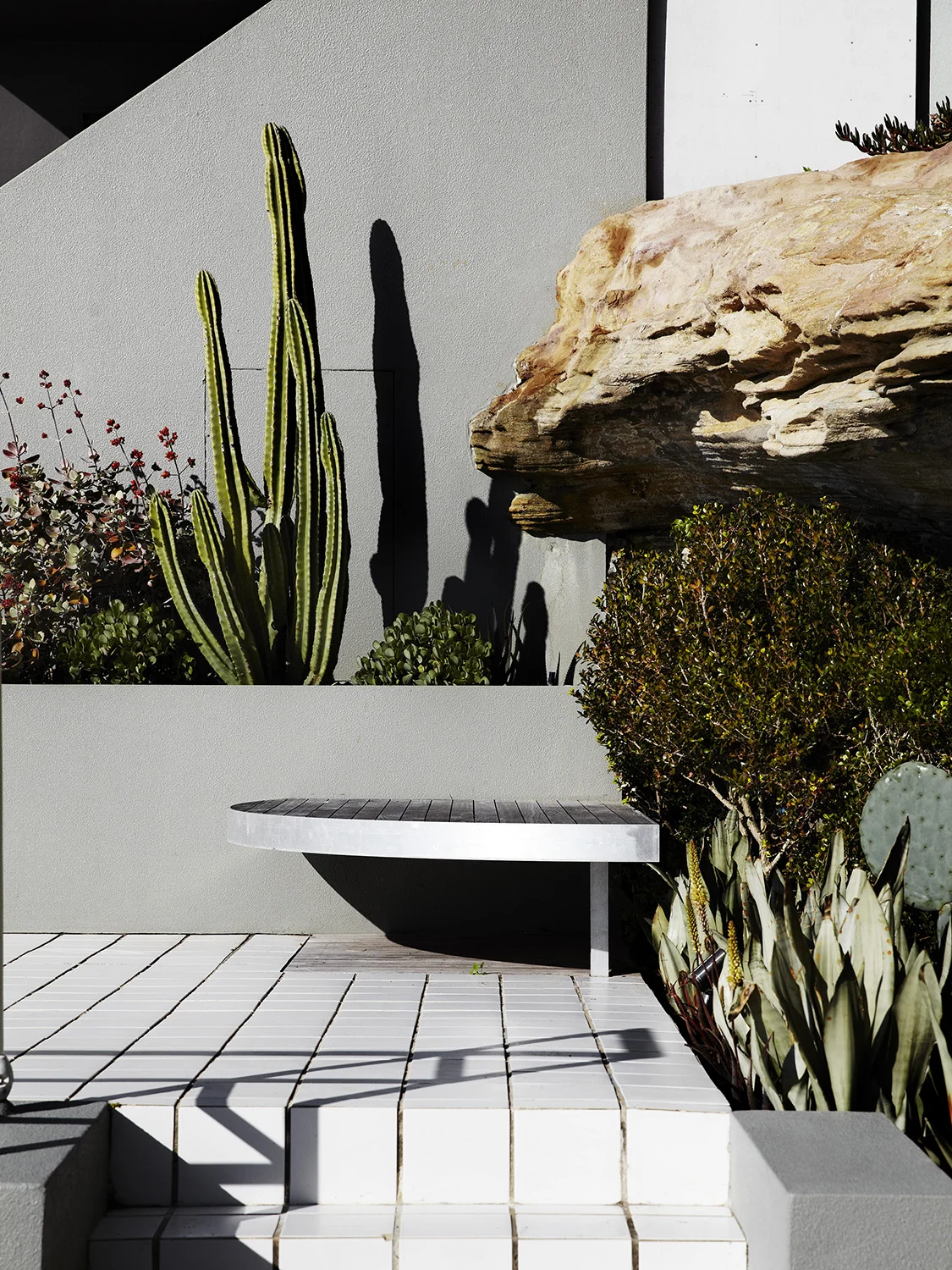 1145_Seaside Parade_Exterior Rock_Alexandra Kidd Design.jpg