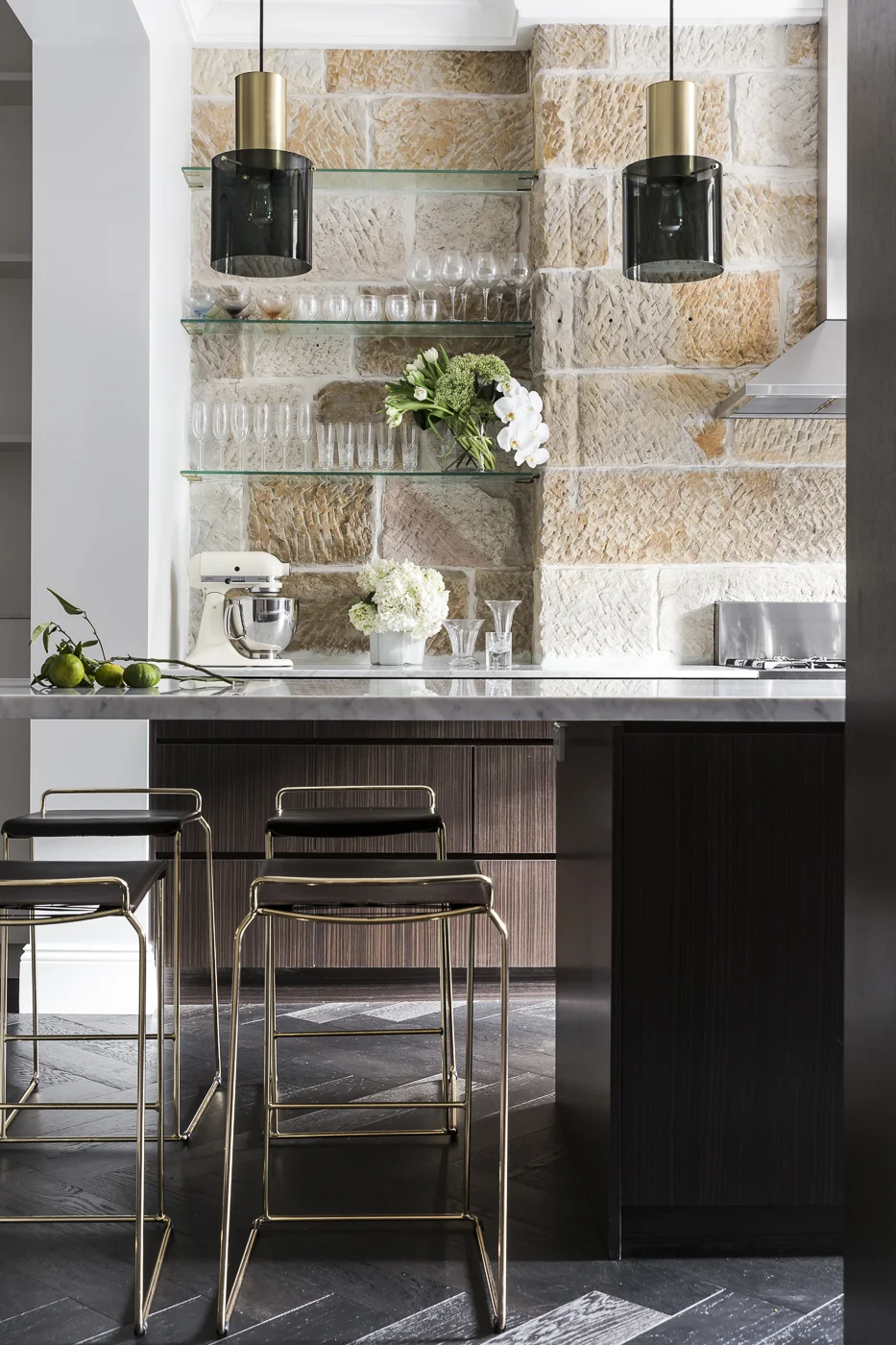 04 KITCHEN 02.jpg
