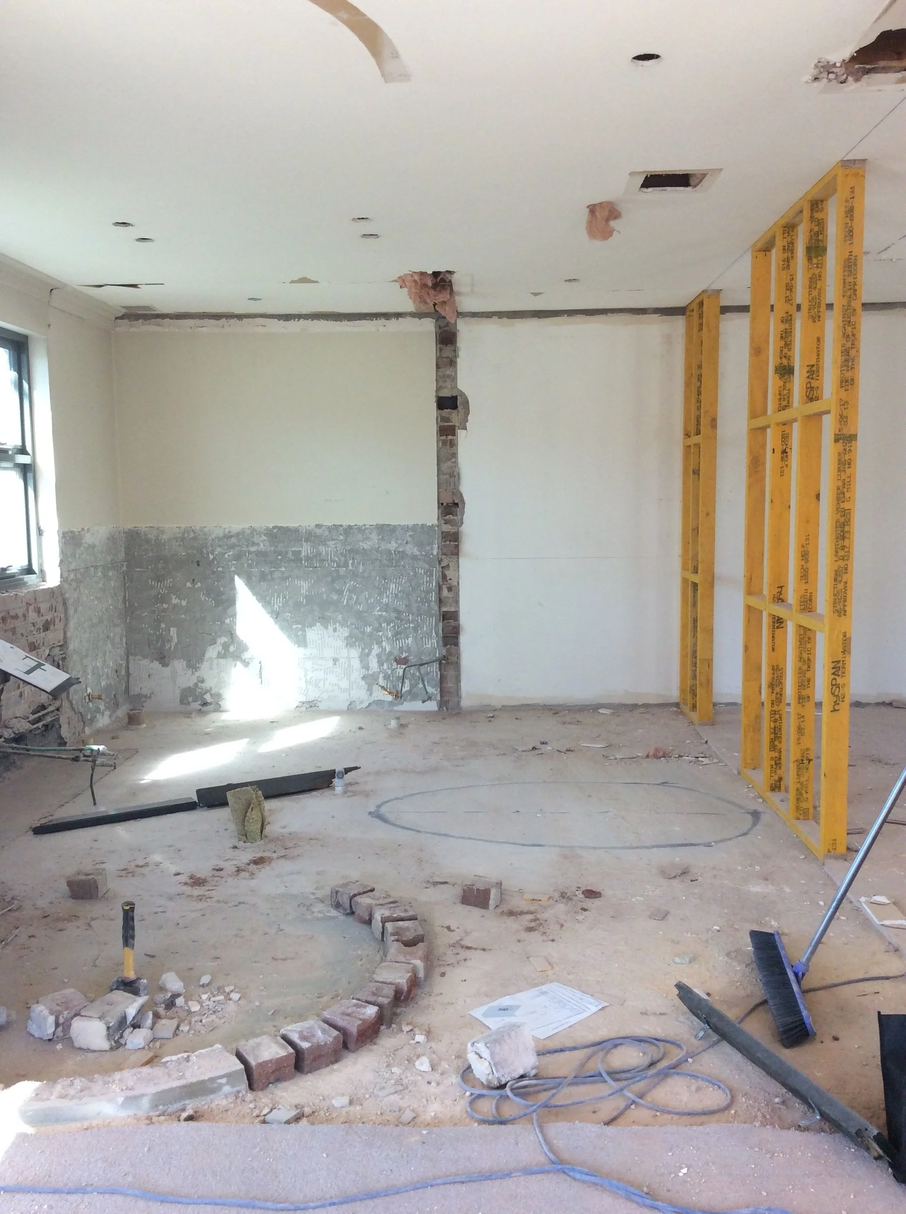 The master ensuite is receiving the royal treatment with a freestanding bath tub in the centre of the room, topped with a chandelier of course! The old glass block shower is being replaced with a new curved timber veneer (sycamore) wall.