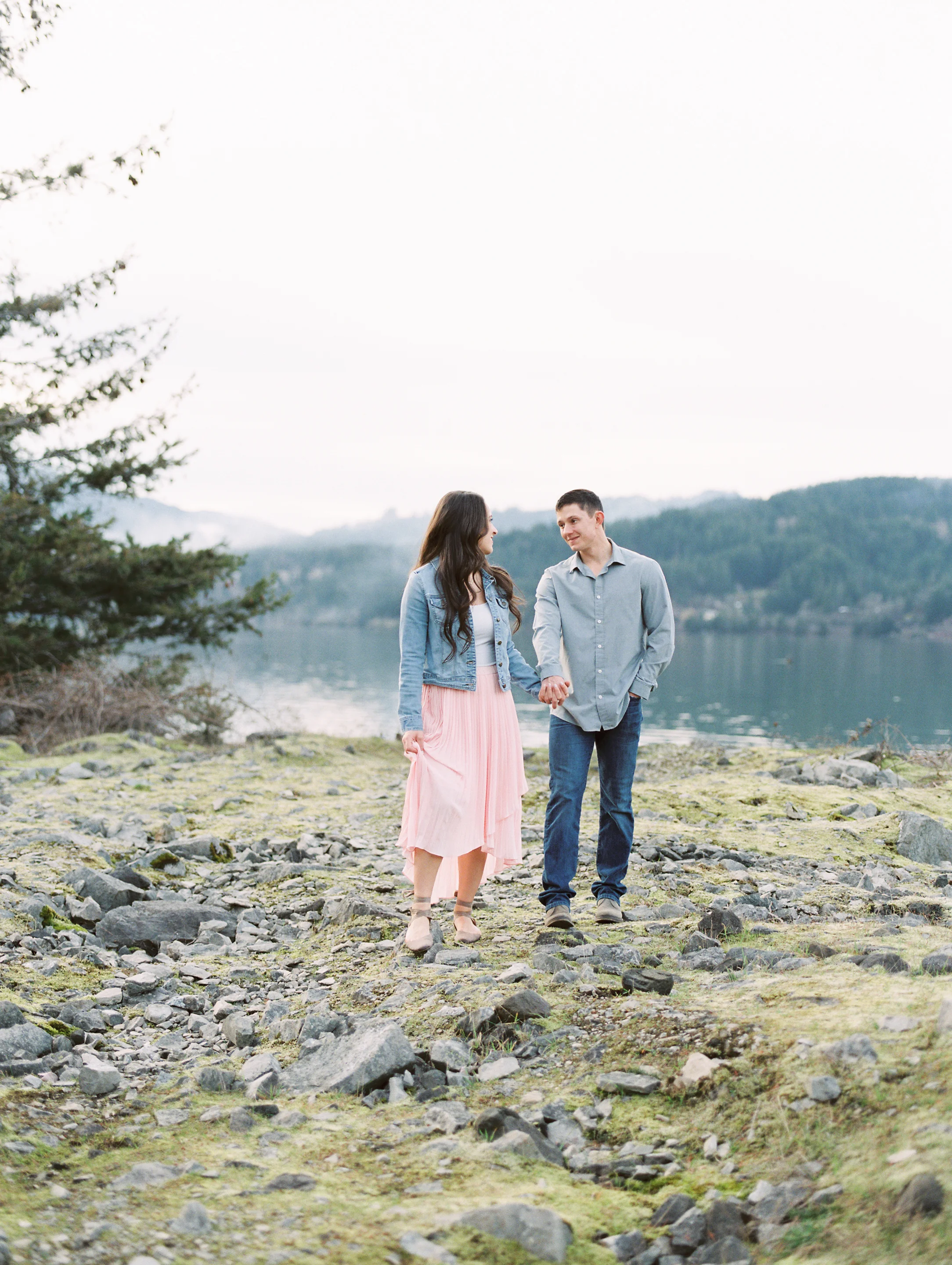 Jessica-and-Justin-Engagement-Columbia-River-Gorge-42.jpg