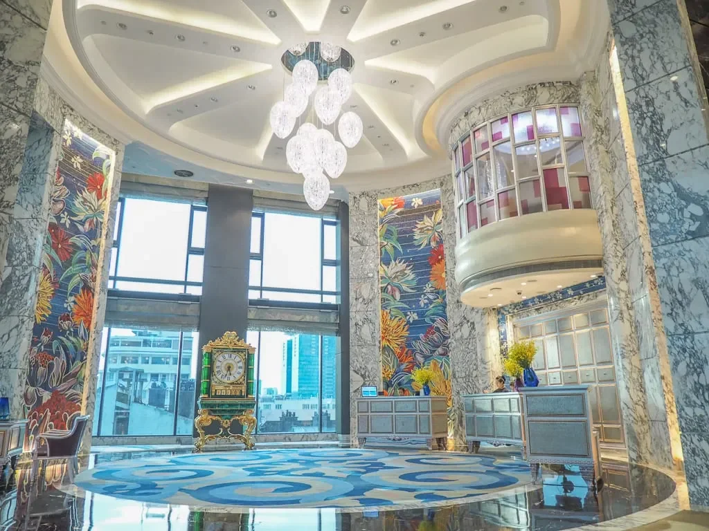 Few hotels embody design extravagance like The Reverie Saigon. A collaboration between Italian designers and Vietnamese craftsmanship, it’s an artwork in itself,  lavish, theatrical, unapologetically bold.