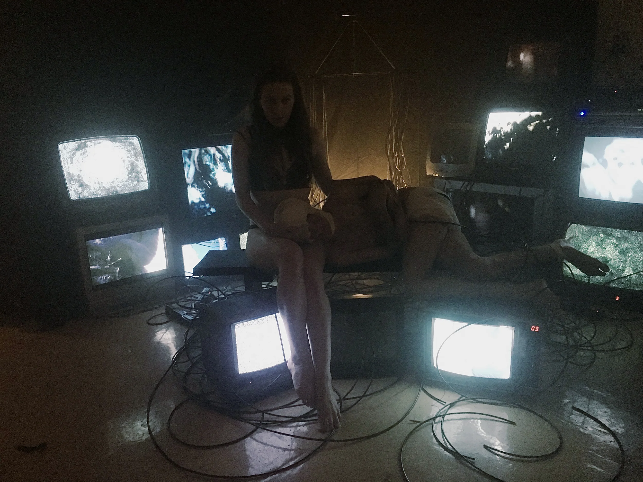  models: sarah dee &amp; gray gold 