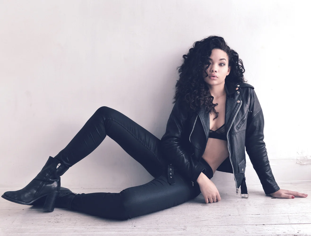   Ashley Moore    ONE.1K management, NY  