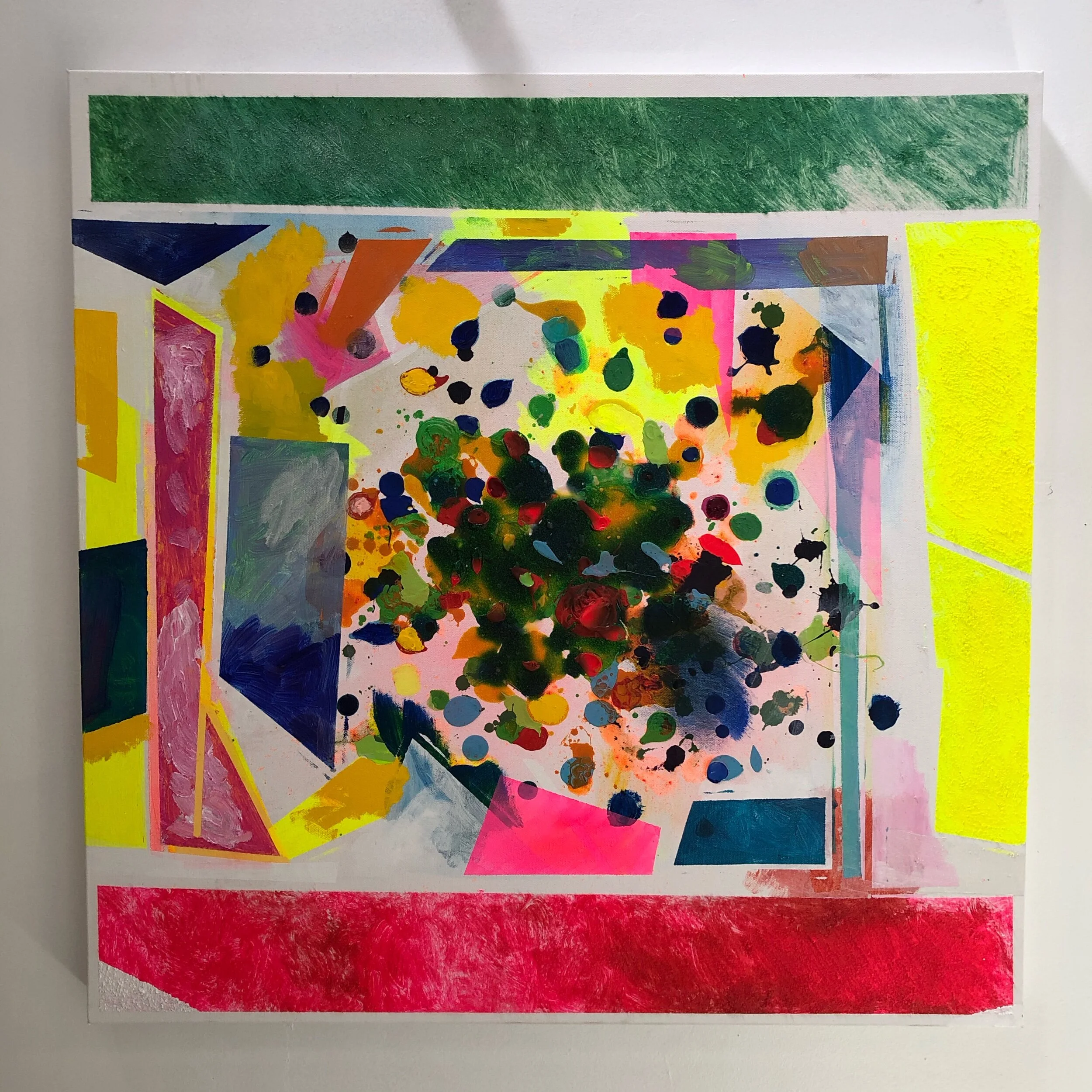 Enclosed Circles, 2022