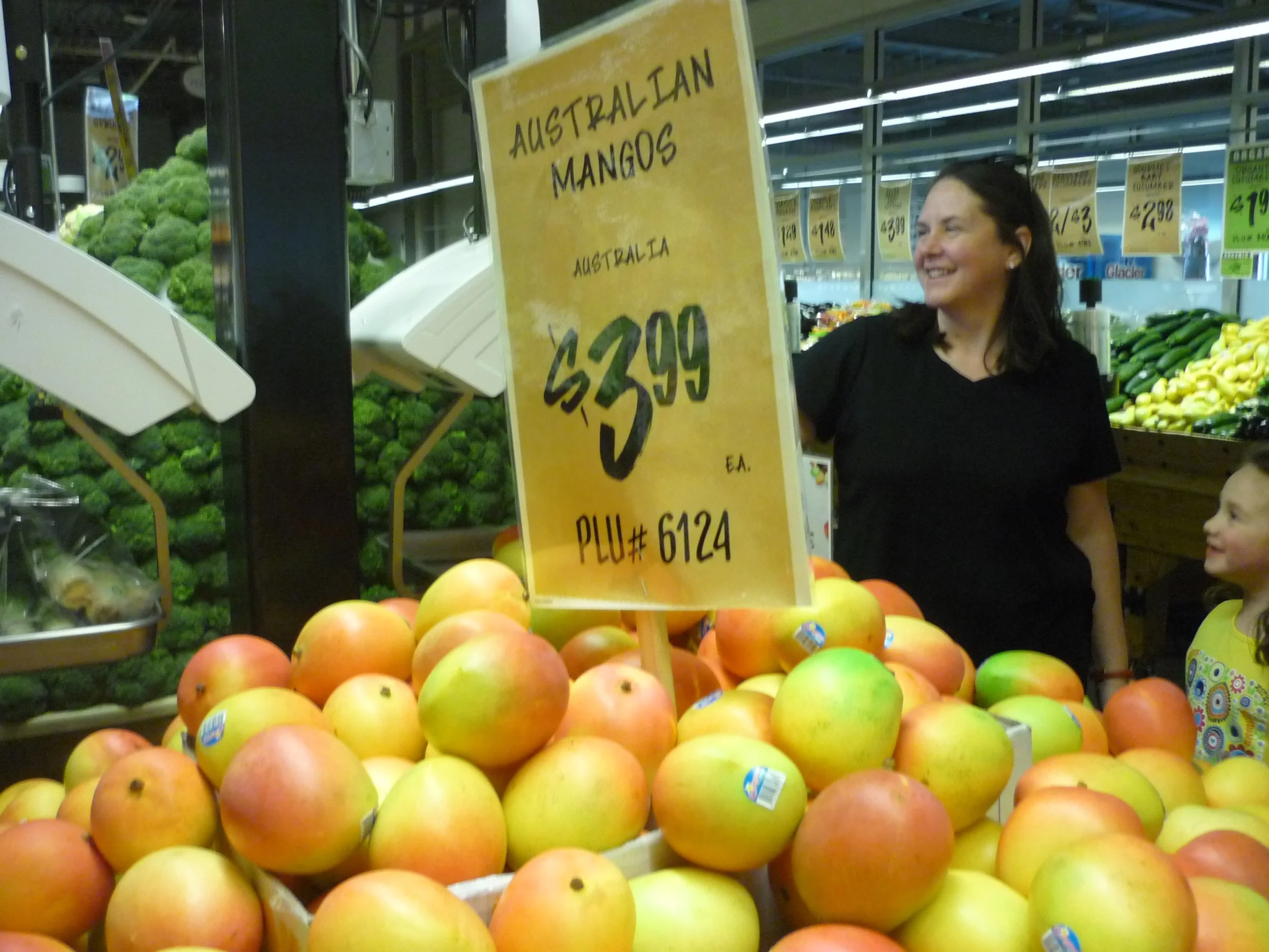 Central Markets in Texas sold the first shipment of Australian mangoes for $3.99UDS per piece
