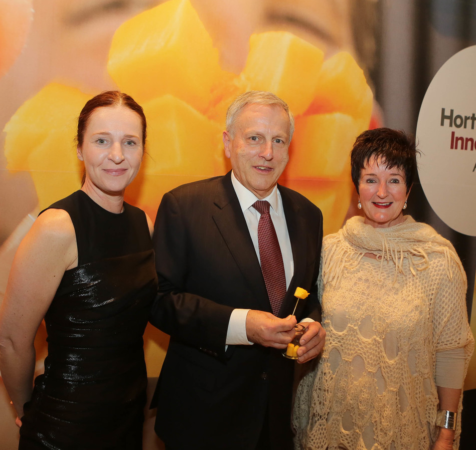 Joanne Pearce from the Australian Embassy in Korea and William Paterson, Australian Ambassador to Korea with AMIA Marketing Manager Treena Welch.