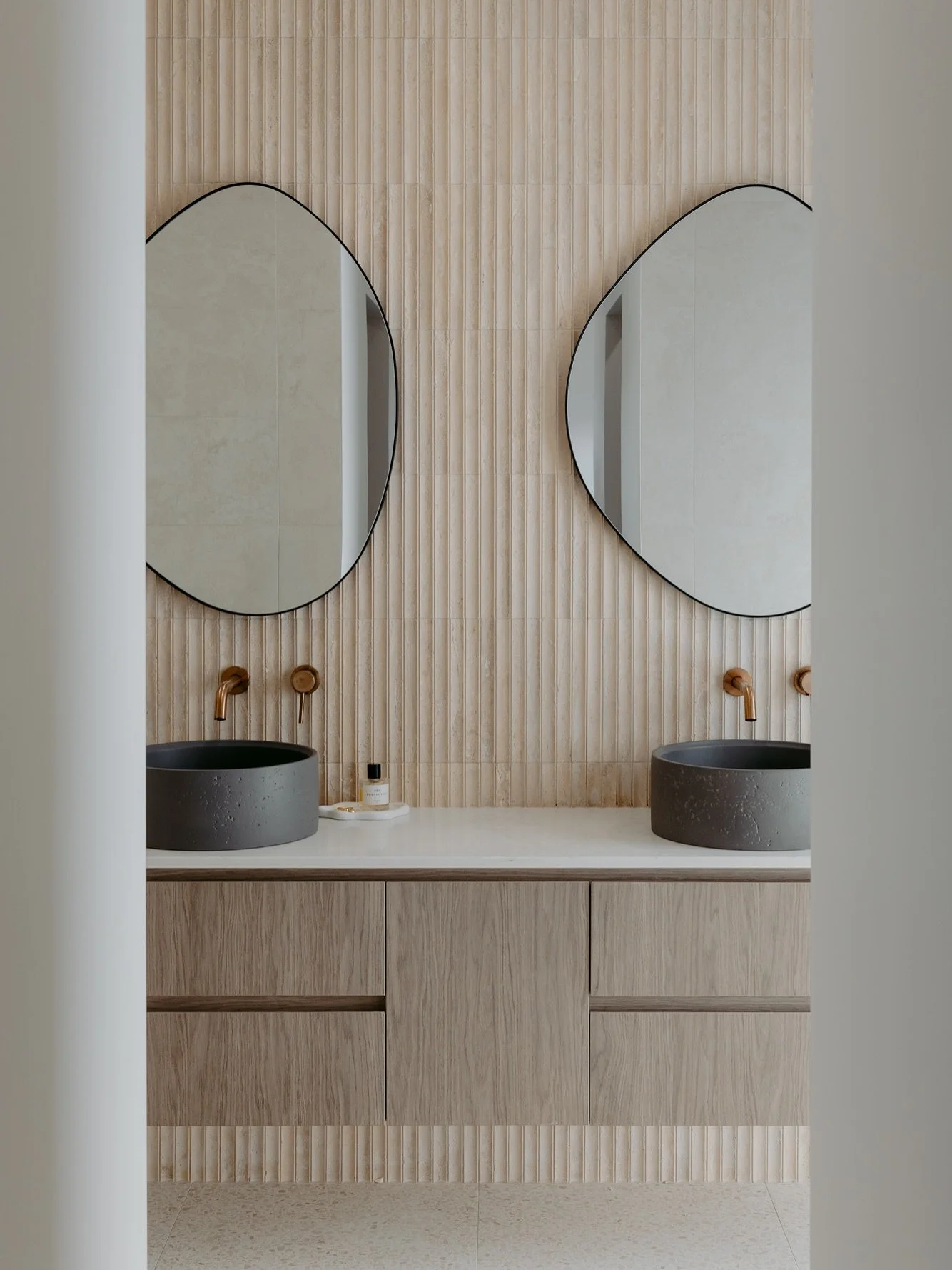 Dream bathroom captured this week for @indianic.homes 🤍

This incredible property in Cape Rise, Dunsborough is about to hit the market with @ljhookersouthwest and I can&rsquo;t wait to share more of it soon&hellip; a truly remarkable build.