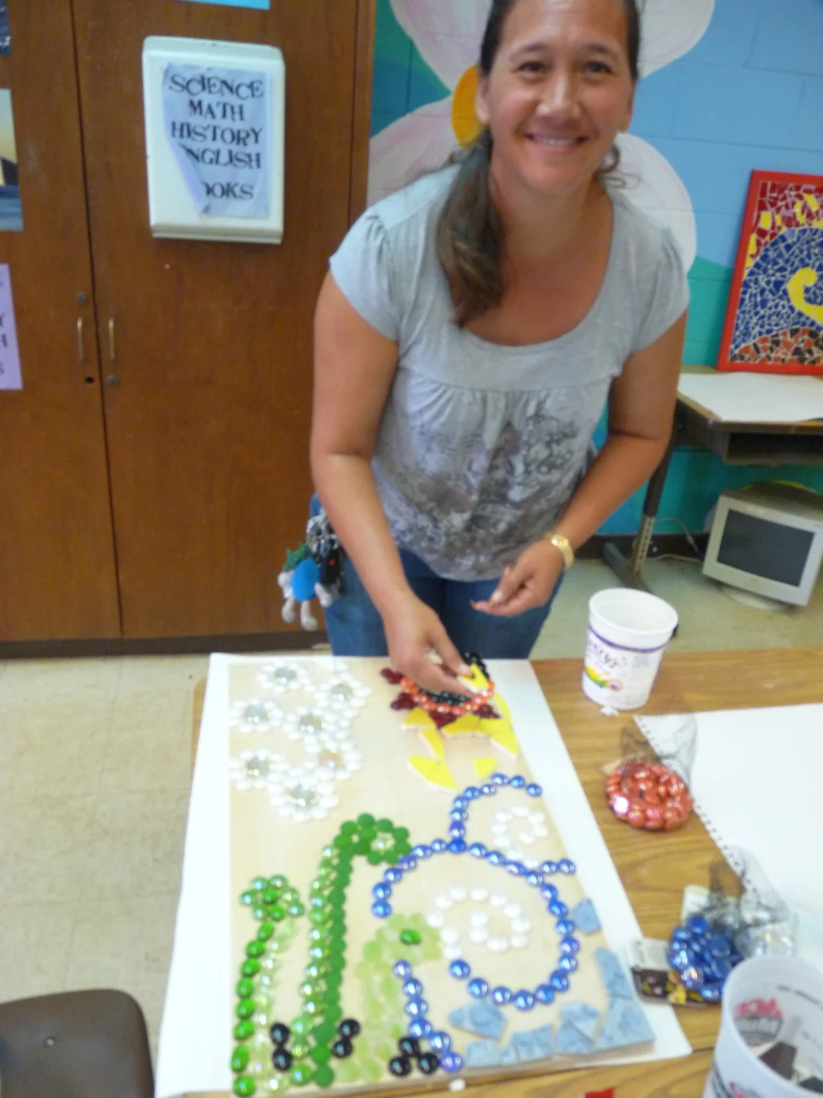 Ms Nahuina working on her piece