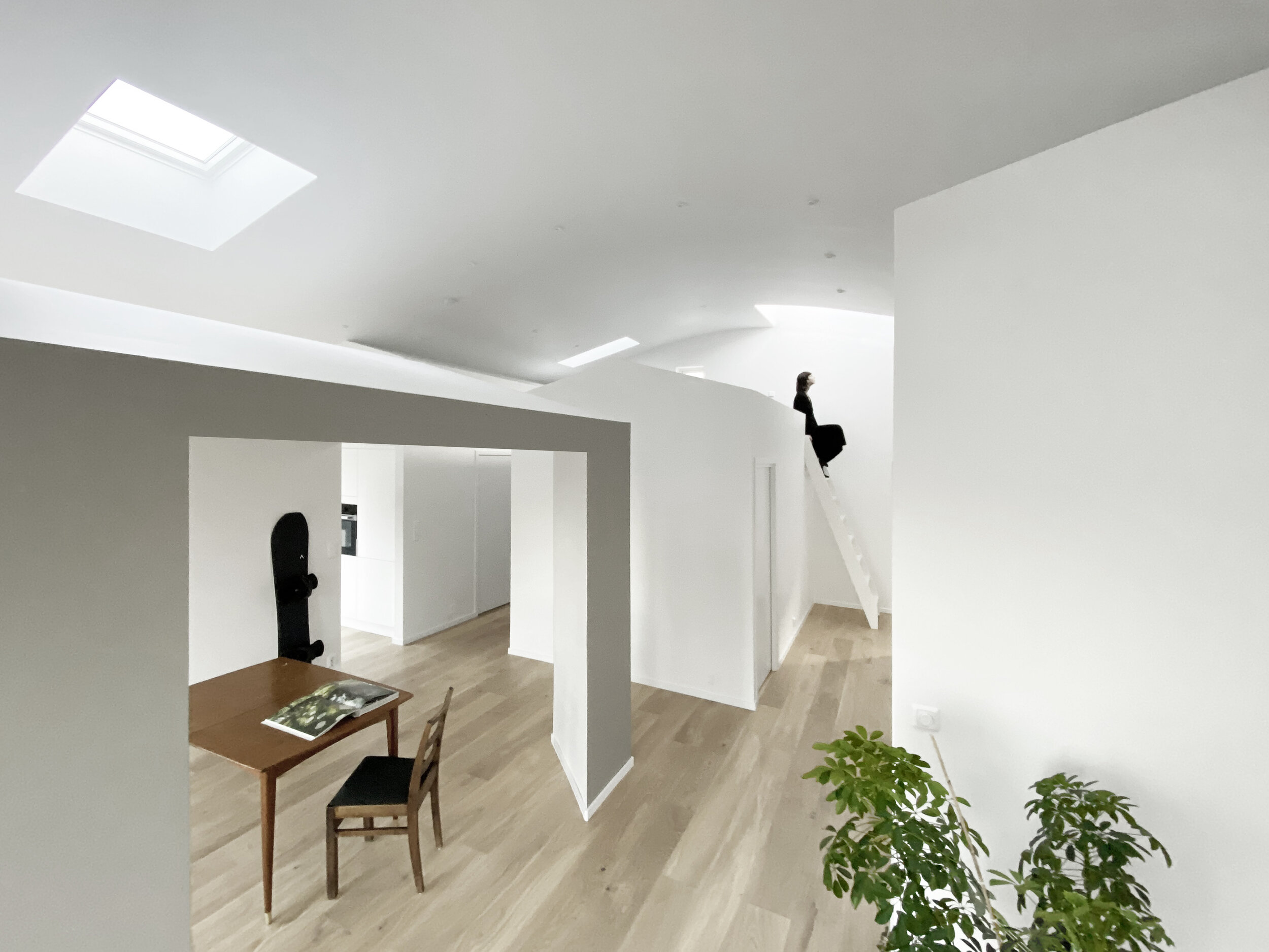 Interior_1.jpg