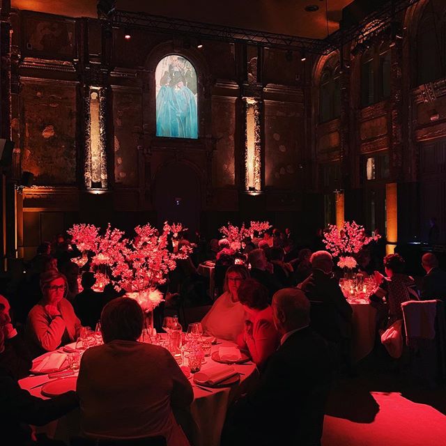 Proficiat Steve & Stef! Vandaag genieten jullie van jullie trouwfeest in Zaal AthenA! Het lekkere eten komt van @repascatering en @pproductions_rentalenevents zorgt voor licht en geluid.