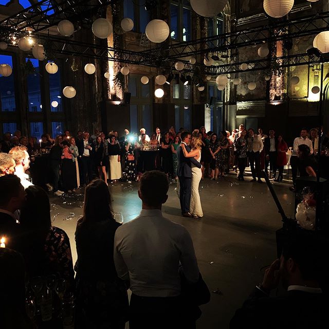 Last weekend Laurens and Katrien said yes to each other in Zaal AthenA. Congratulations to the newlyweds!🎉 #katlau1805