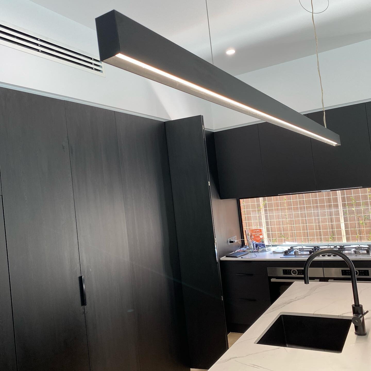 This 3m Matt black LED pendant that we installed yesterday looked epic! Perfect finish to a beaut kitchen!