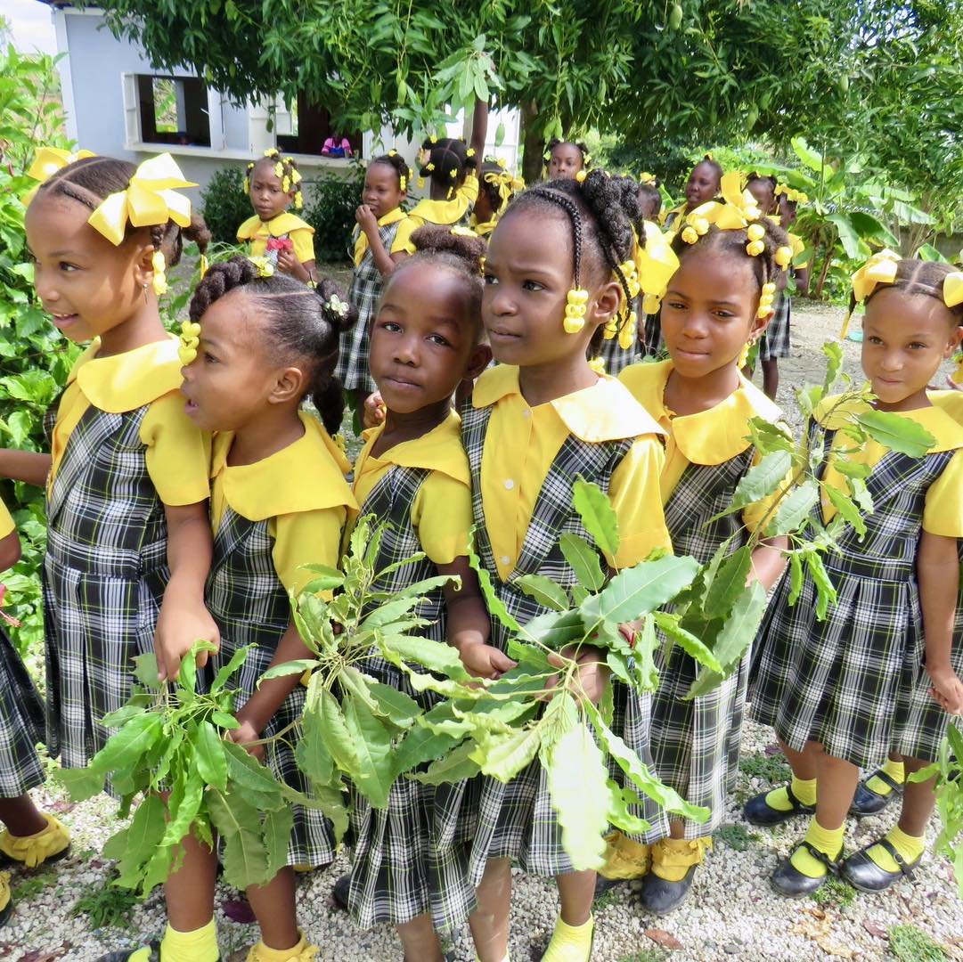 Earlier this week our students in Haiti celebrated Agriculture Day! Trees were planted. Songs were sung. An appreciation for this beautiful planet we live on was developed.

#haiti #agricultureday #creation