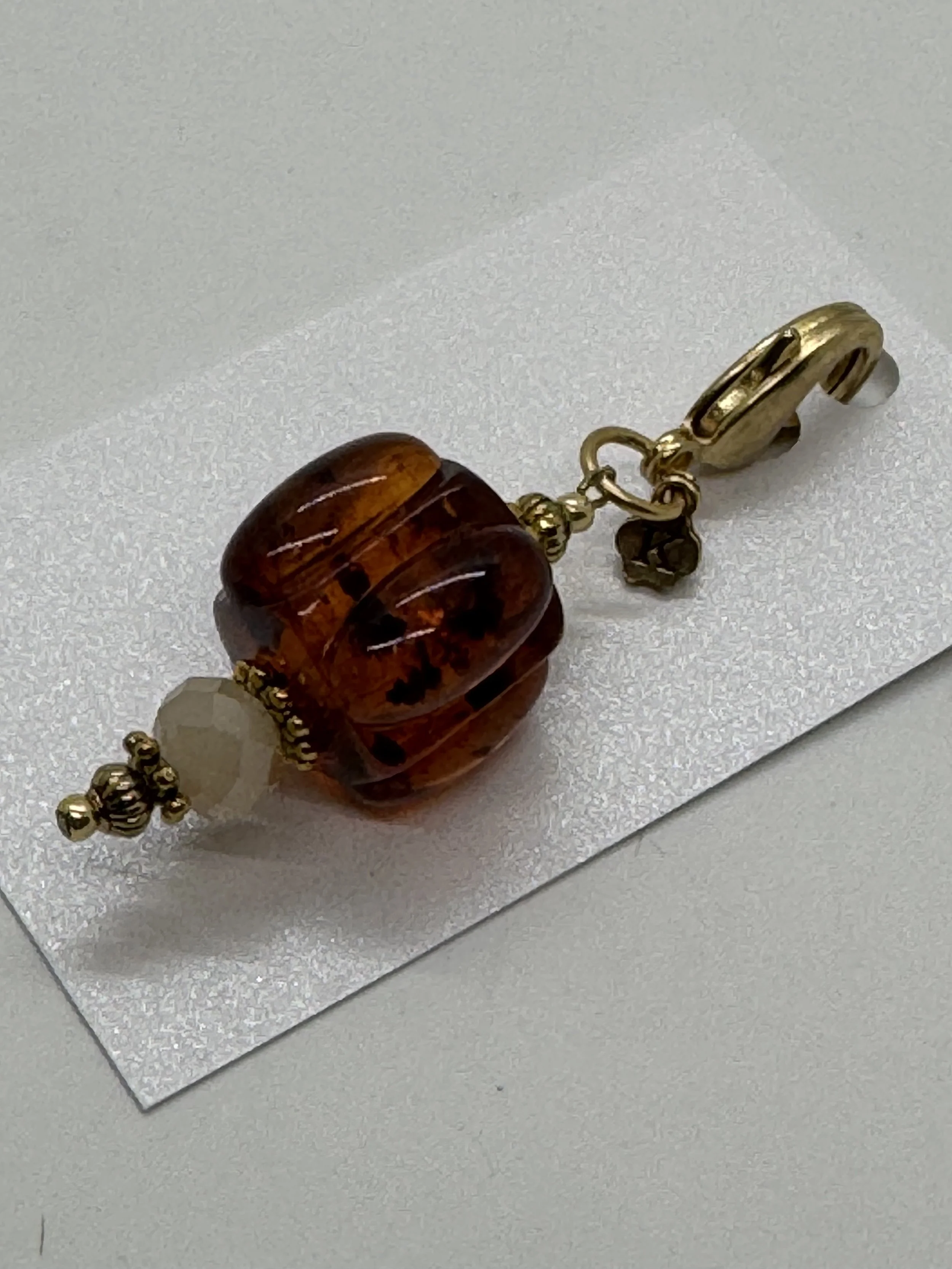 BAKELIGHT CUBE FOB.jpg