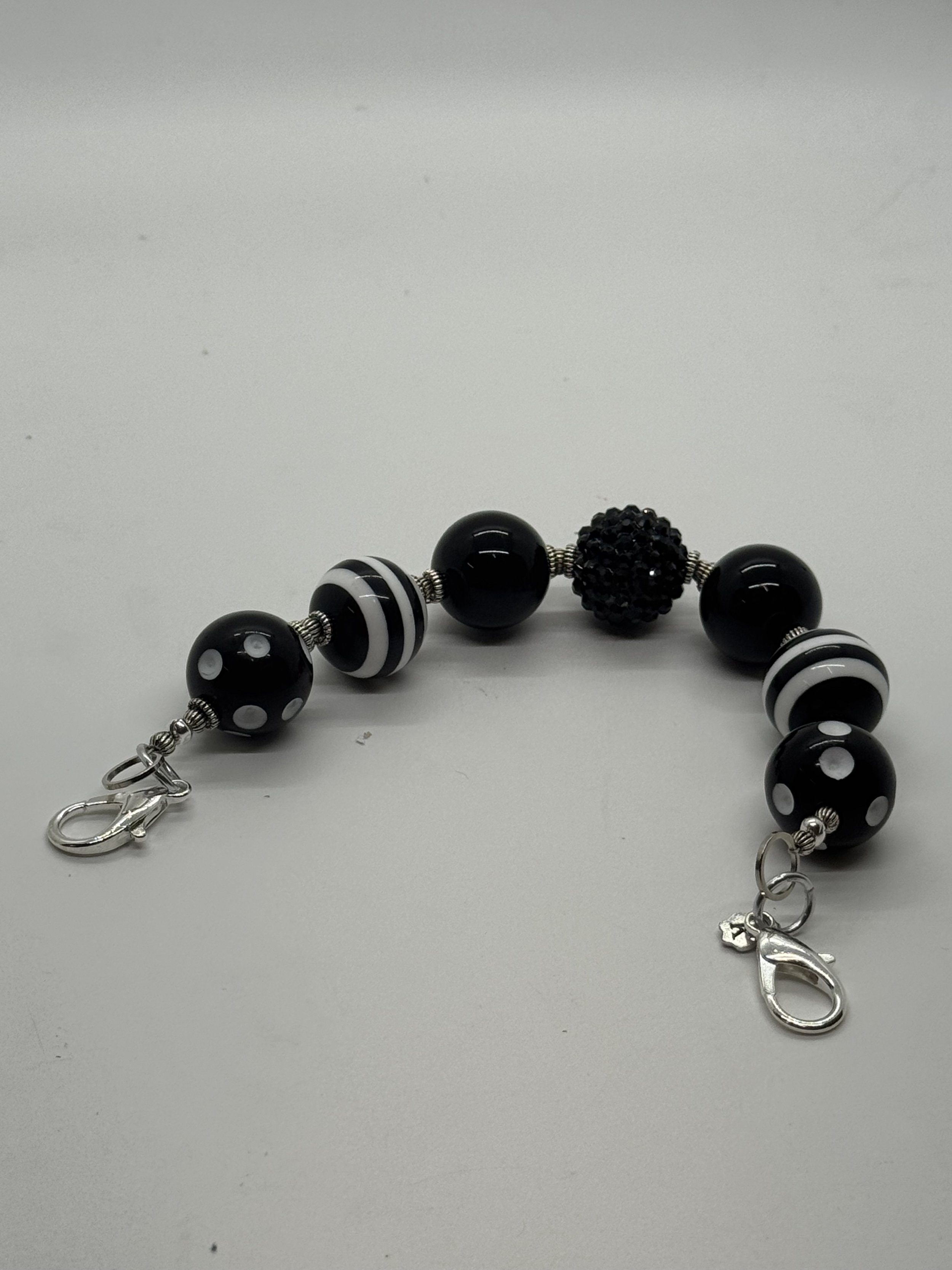 Black & White Clutch Handle.jpg