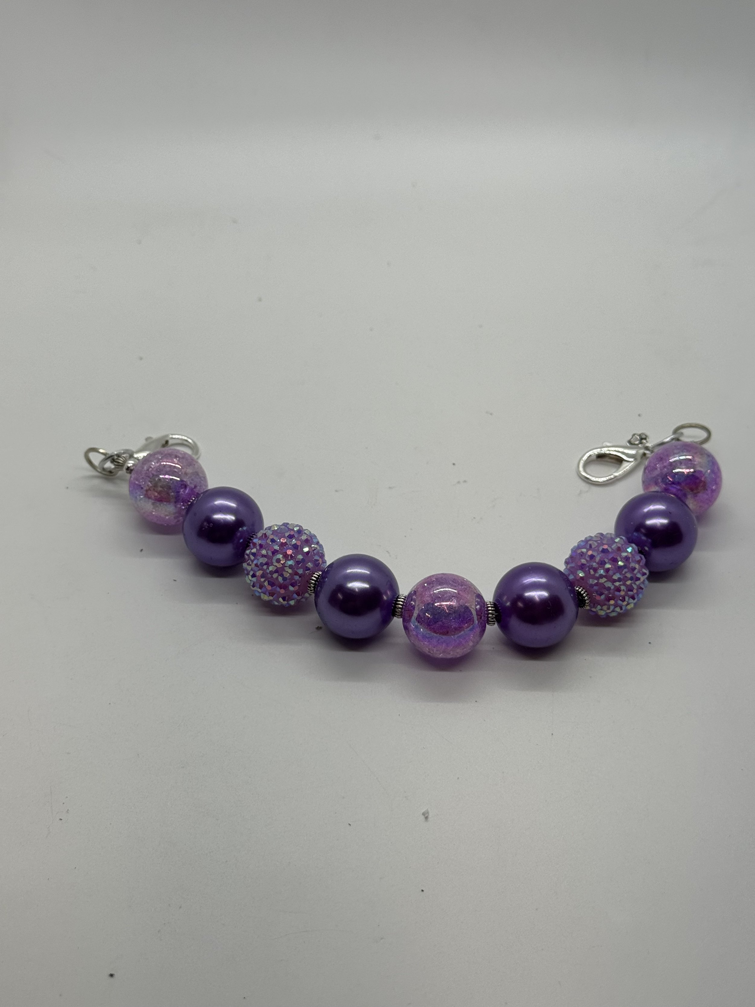 Purplle Majesty Acrylic Clutch Handle.jpg