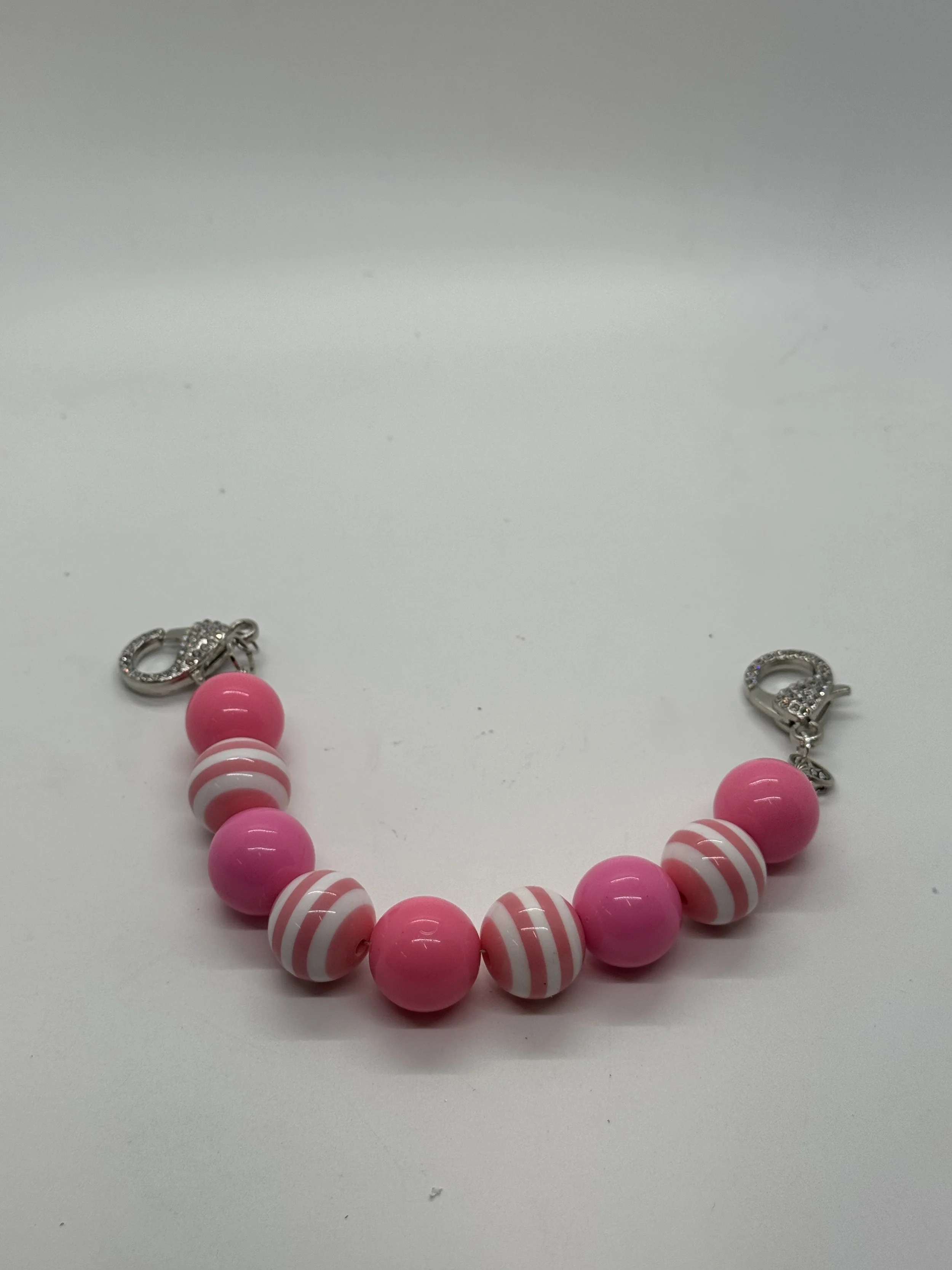 Pink & WHote Beaded handle.jpg