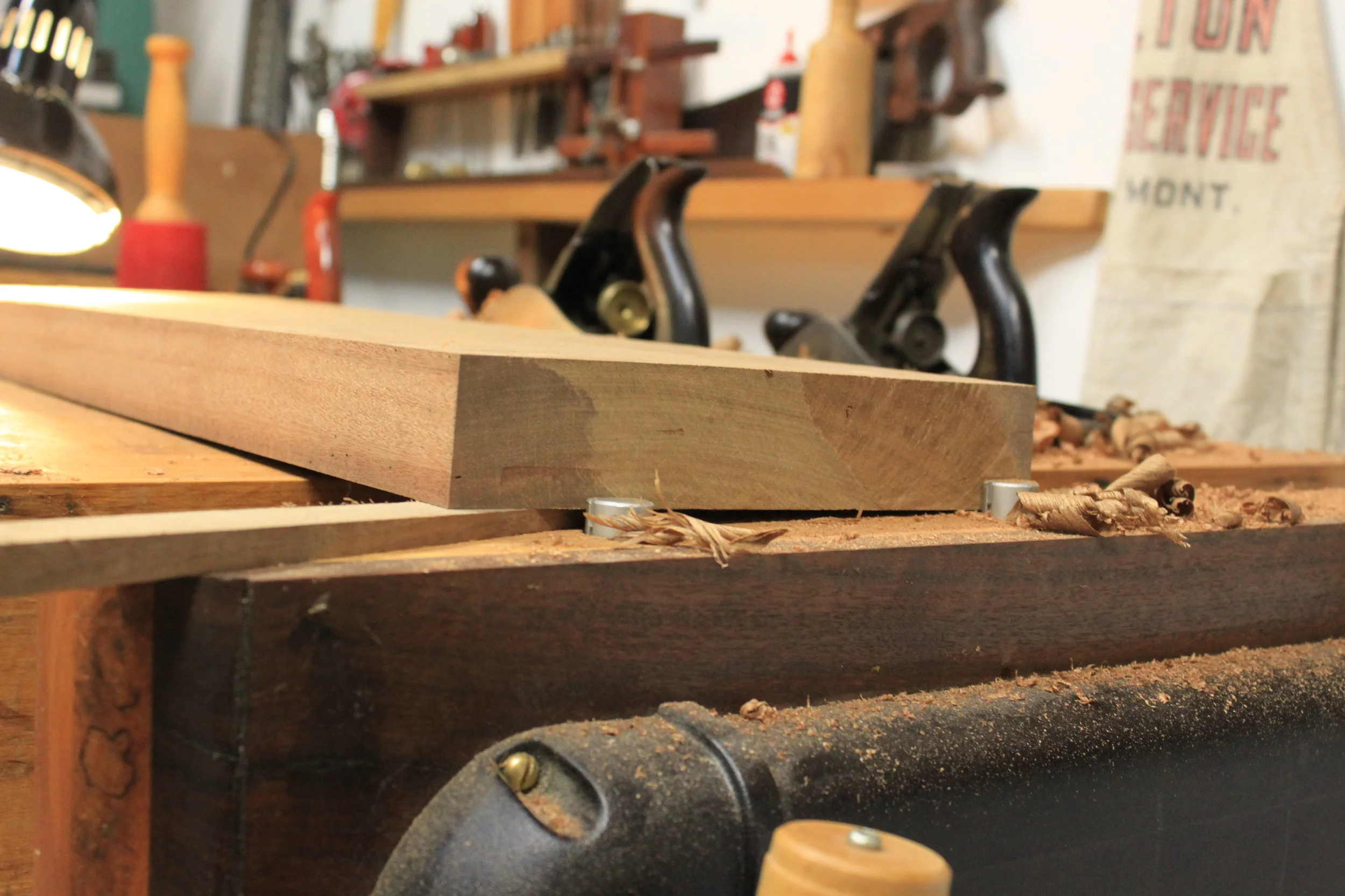 A few homemade shims really did the trick to get this twisted piece sitting level on the benchtop. 