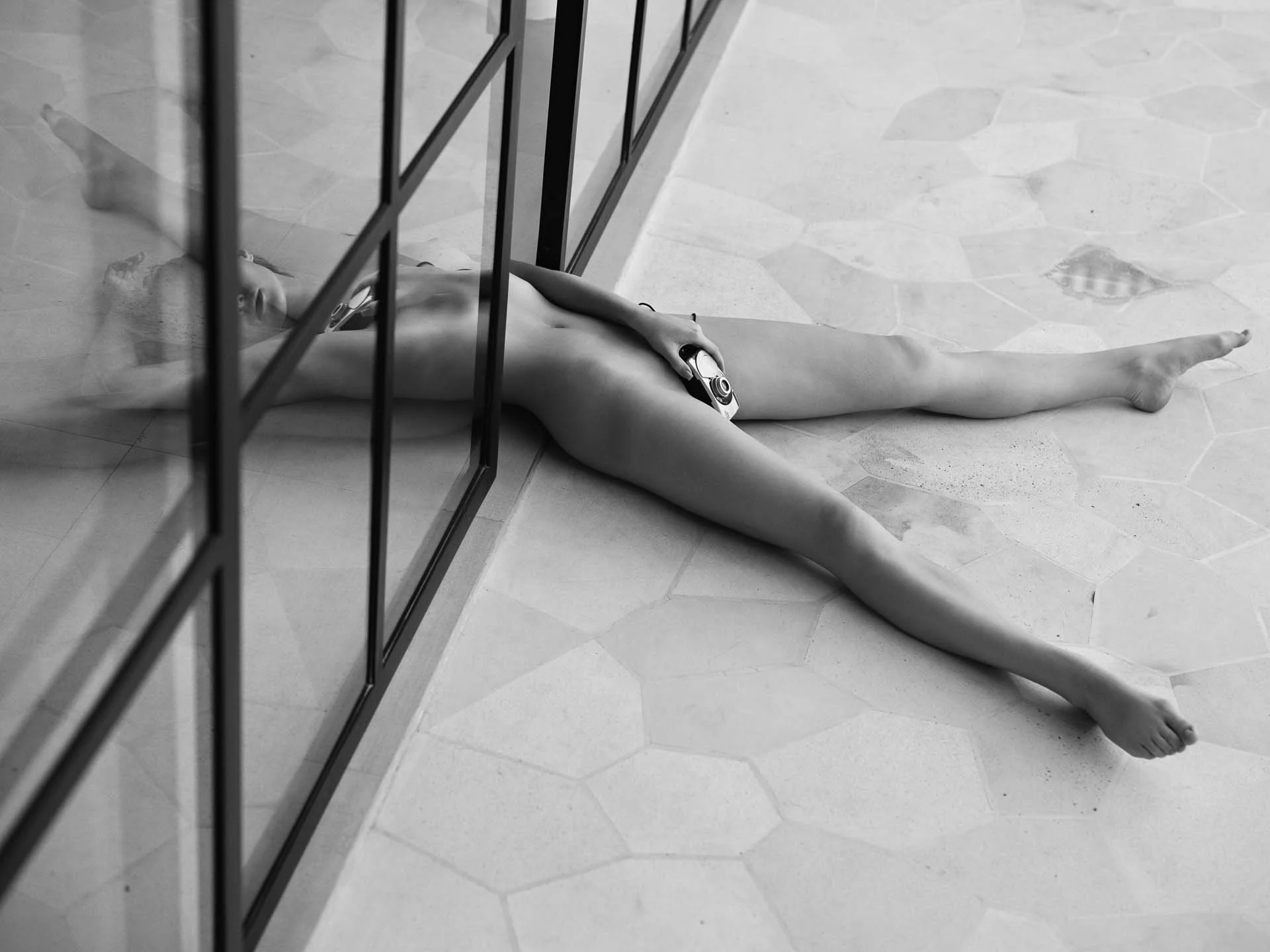 MARLEYMagazine_LukasDvorak_Nastya_Gloves&Mesh_DSCF2368-1920.JPG