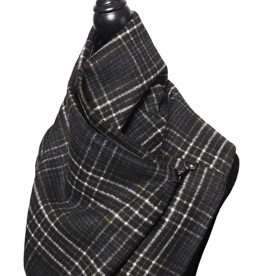 BLACK PLAID DETAIL.JPG