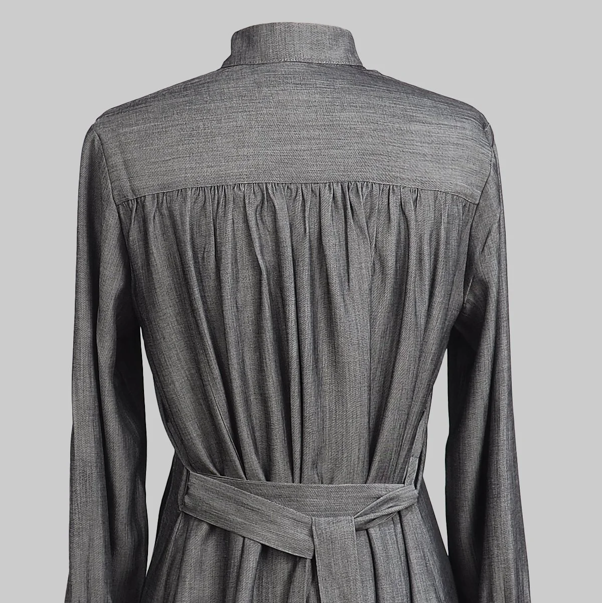 GRAY LINEN BACK DETAIL.jpg