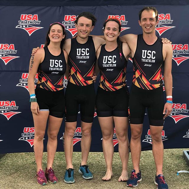 The best of the best race in the Mixed Team Relay. This year our nationals squad for the MTR consisted of @itssarahsout @adamroeder @_quebecky and @calumrickard.
With a field of 100+ other teams, @sctriathlon is super proud of our MTR squad for placing in the top 20!! To put that in perspective, we were faster than more than 80% of the other collegiate teams! Goes to show that hard work, perseverance, and having amazing coaches(@radhallman @coreyn0310) really helps. :D
Congratulations to all the racers at nationals for giving it their all. Hope to see you all next year!
#triathlon #triathlontraining #triathlete #swimbikerun #swimming #running #biking #olympictriathlon #nationals #nationalchampionship #usatnationals #runningmotivation #mixedteamrelays #mtr #usatnationals2019