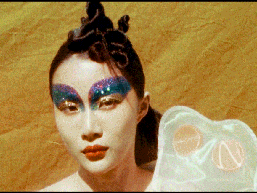 MOMO-SUPER8-L6.gif