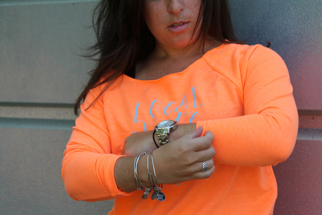 wideneck_orange_4.jpg